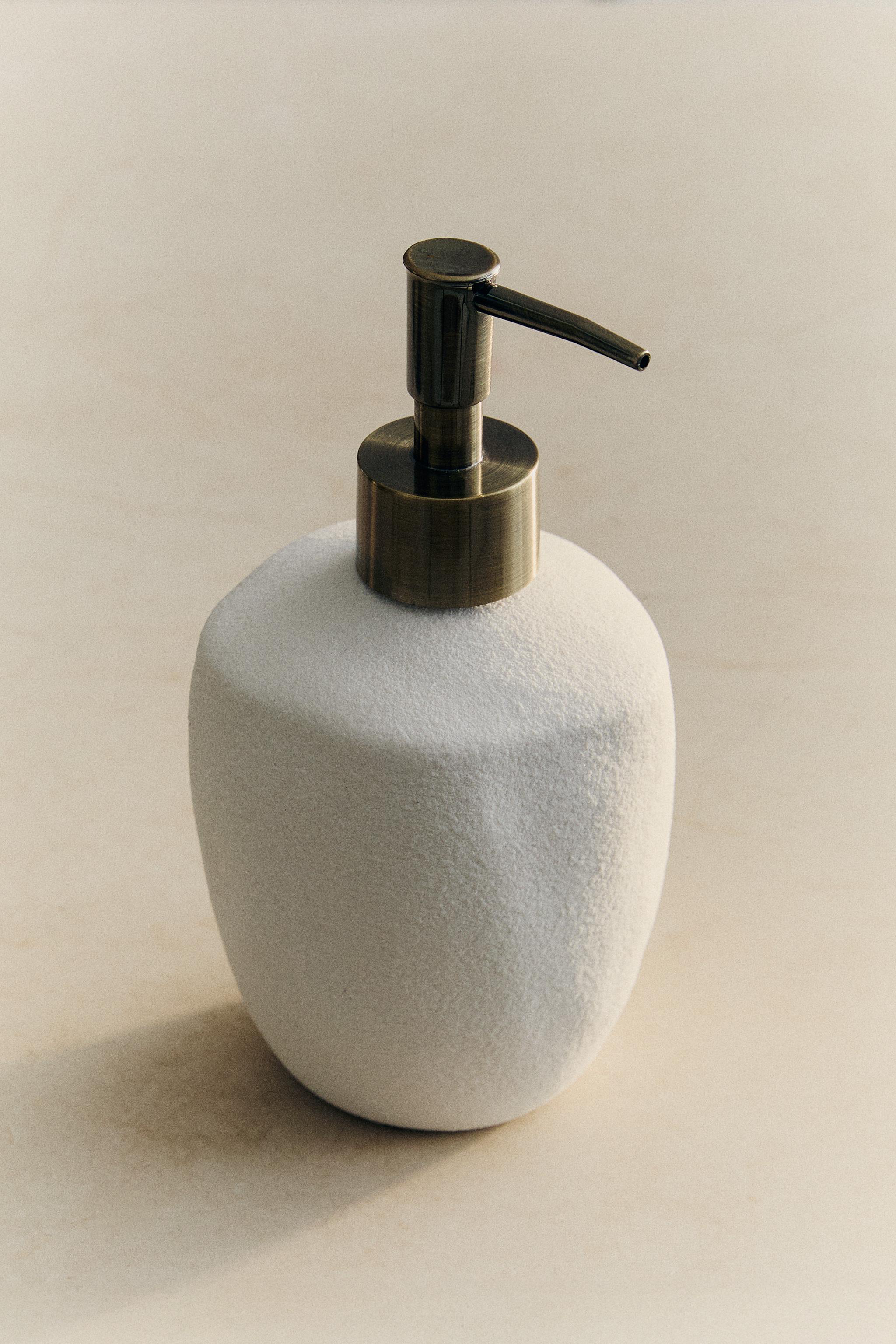 DISTRIBUTEUR DE SAVON TEXTURÉ